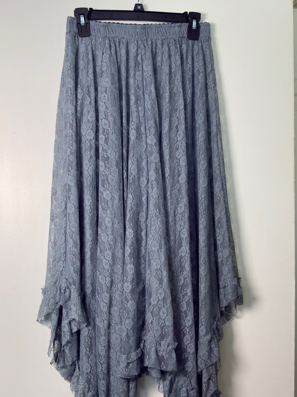 Lace Handkerchief Hem Maxi Skirt - Gray Sz M